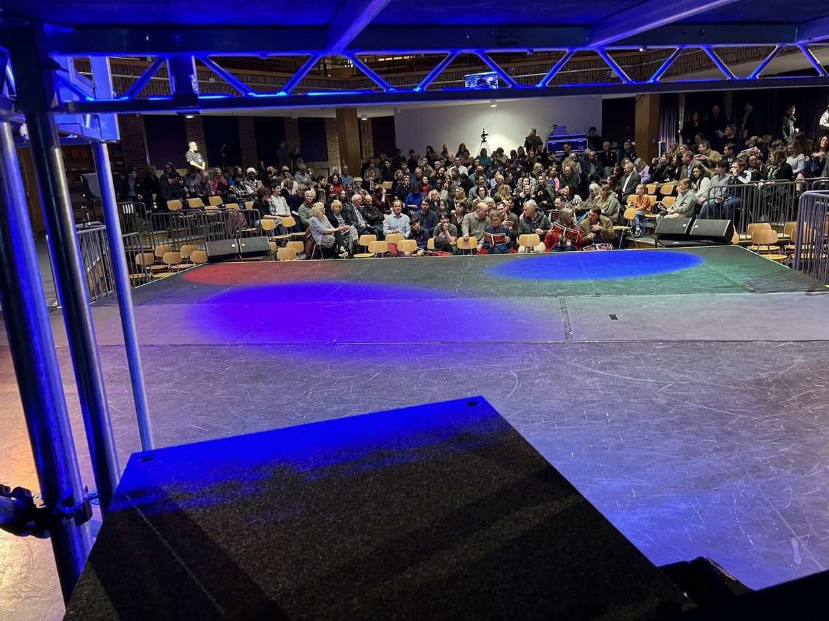 LeightonParkMus's tweet photo. What a week. What a band! What a cast! What a team. A phenomenal week playing the outstanding score of West Side Story. We are ready for some much deserved rest in the coming week but on the way, memories for a life time have been created #powerofthearts @LPSchool @LPDrama_ https://t.co/8SvwsccPZr