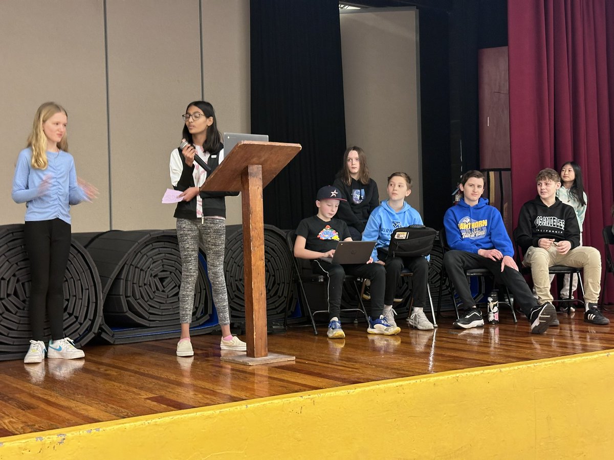 Ms__Jahn's tweet photo. ALA took to the stage to debate the pros and cons of technology. They rocked it! #textevidence #techdebates #futuredebaters https://t.co/Ed84CHhSan