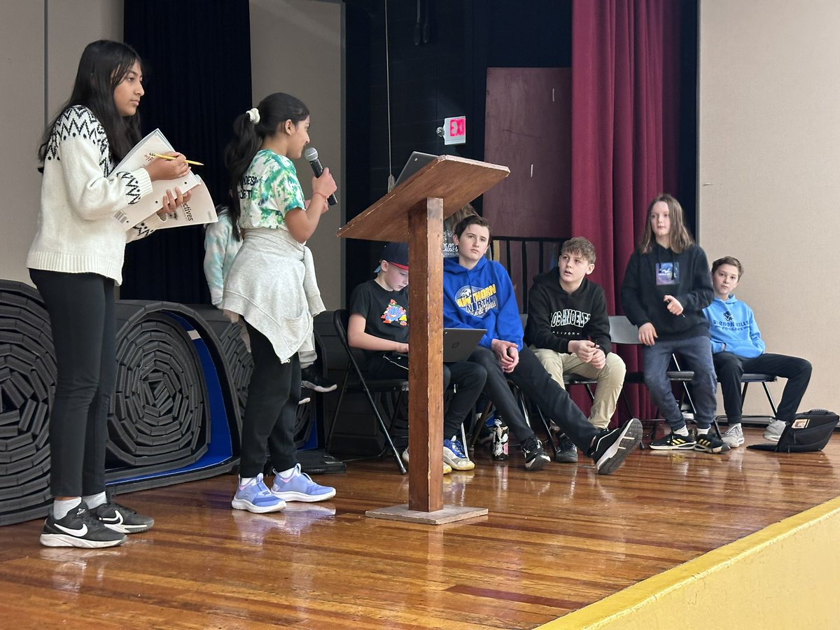 ALA took to the stage to debate the pros and cons of technology. They rocked it! #textevidence #techdebates #futuredebaters