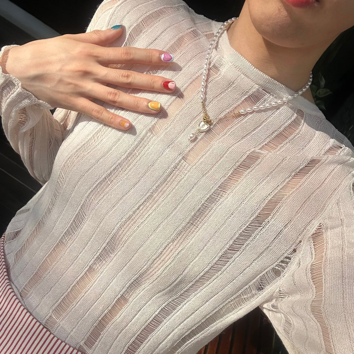 tamjaichunbkk's tweet photo. ป้ายยาเสื้อแขนยาวสีขาว/ครีม เรียบๆ แต่เน้นดีเทลเนื้อผ้าและทรง ใส่ได้เรื่อยๆ เป็น basic item ที่ ไม่ basic แบรนด์ไทยดีไซน์เอง https://t.co/PFryOCJxJl