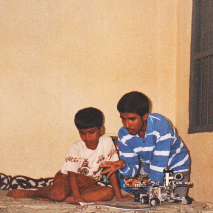 SharadSagar's tweet photo. Remembering my elder brother who would’ve turned 36 today. From winning at @NASA’s global stage to securing a 100% scholarship to @MIT to scoring 106/100 there, he reminded many kids like me that we too could compete and win at the highest level and do so with absolute integrity. https://t.co/wtmJuBoZSf