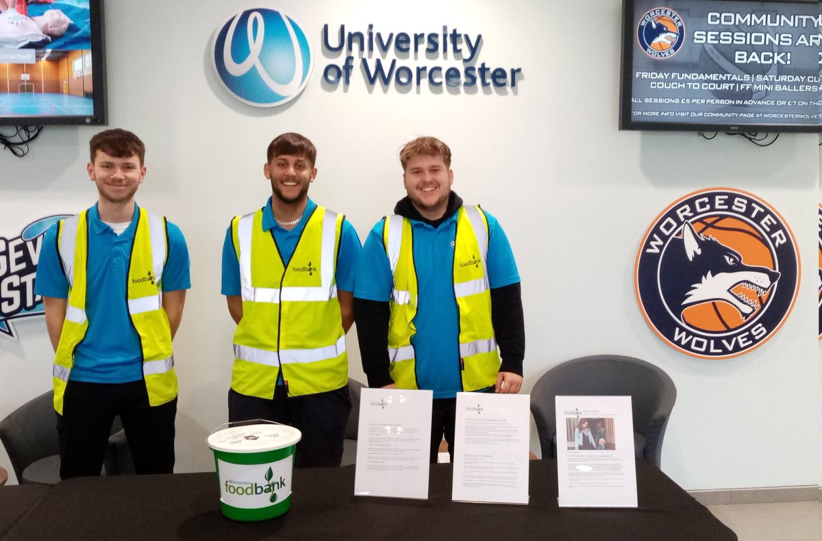 This afternoon at the @WNBLWolves Game (tip off 4pm) @UoWSDC_SBM students are raising money for @Worcs_Foodbank The @worcester_uni #CharityoftheYear