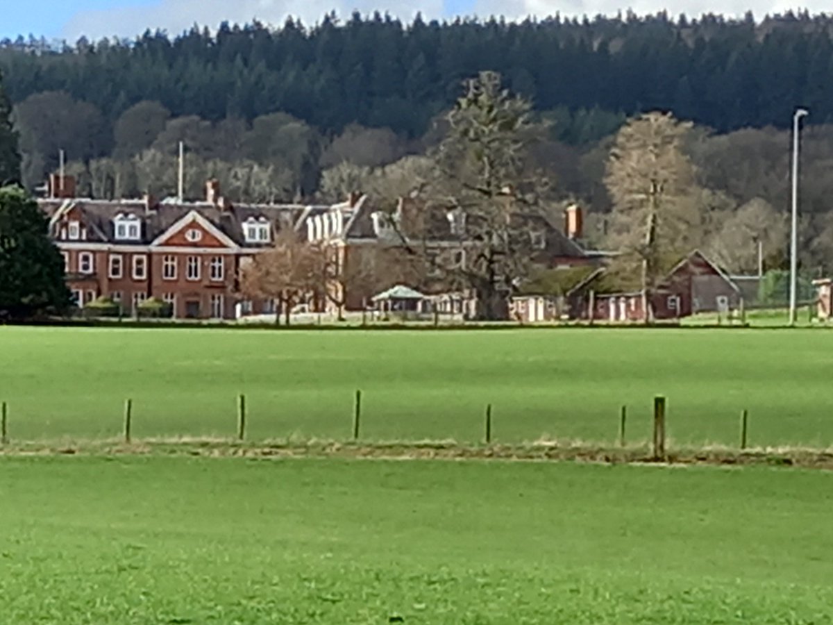 #SlowWaysUK Moor Park school on left, approaching Overton on trial of Leolud two. <a href="/SlowWaysUK/">Slow Ways</a>