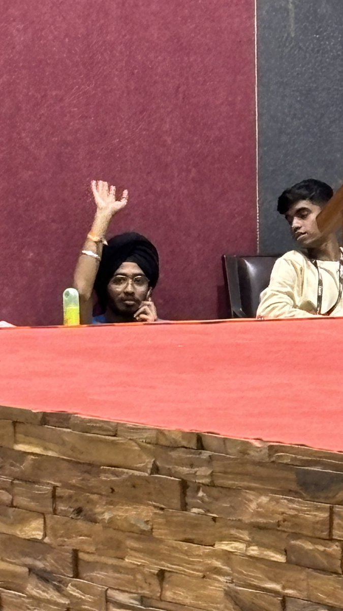 WilfredAlmeida_'s tweet image. When Siddharth asks who's having fun

@hackthisfall #HackThisFall2024 #hackthisfall