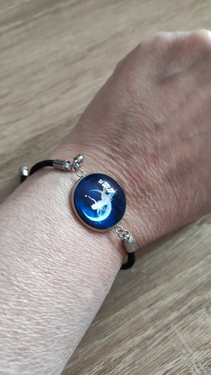 sirenmoonbee's tweet photo. My little fairy, proudly on the wrist. Stainless and cord bracelet #fairy #faery #mhhsbd #wipn #sbs https://t.co/iOJVUrXvi8
