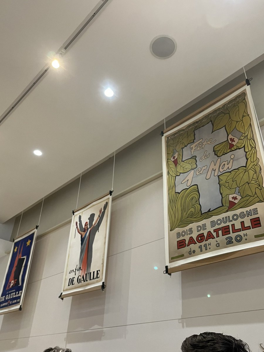 Mathildegzvr's tweet image. À la fondation du général de Gaulle ce matin pour des échanges autour de la #droite sociale et populaire en France. 
Elle l’a été par le passé, elle peut et doit donc l’être pour rassembler largement comme le souhaitait le général !