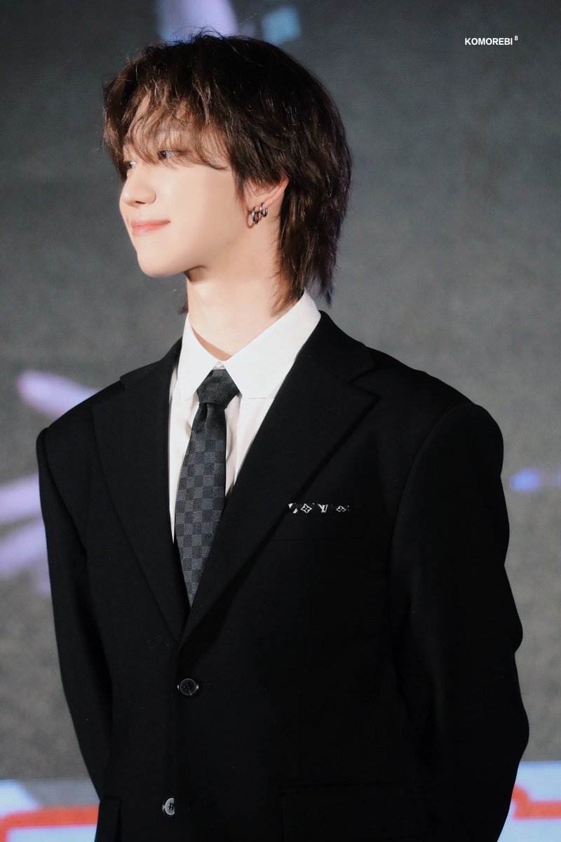 240118🧧

#디에잇 #THE8
#서명호 #徐明浩 #ミンハオ
#세븐틴 #SEVENTEEN