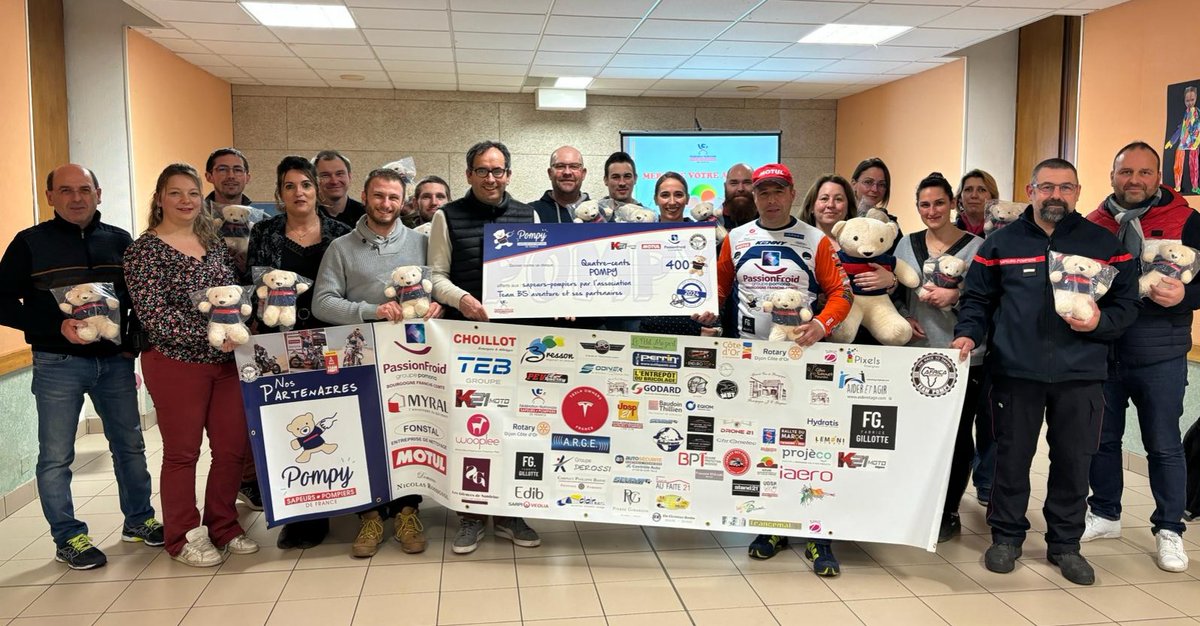 Remise de 400 #POMPY à @UDSP58 par Stéphane Bouiller (#spp @sdis21 ) et son association Bouvier rallye et ses partenaires . Les Pompys vont rejoindre les #vsav du @SDIS58 ,outil indispensable pour une la prise en charge des nourrissons et enfants pendant les interventions 👏👏🙏