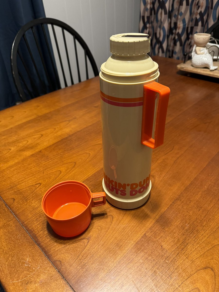 BigBenDeCastro's tweet photo. Keep your trendy Stanley cups… I’m good with my @dunkindonuts thermos that comes with its own cup, because it’s cool to be classy.
#RentFree #Influencer #HelloTim https://t.co/79izNGwMHo