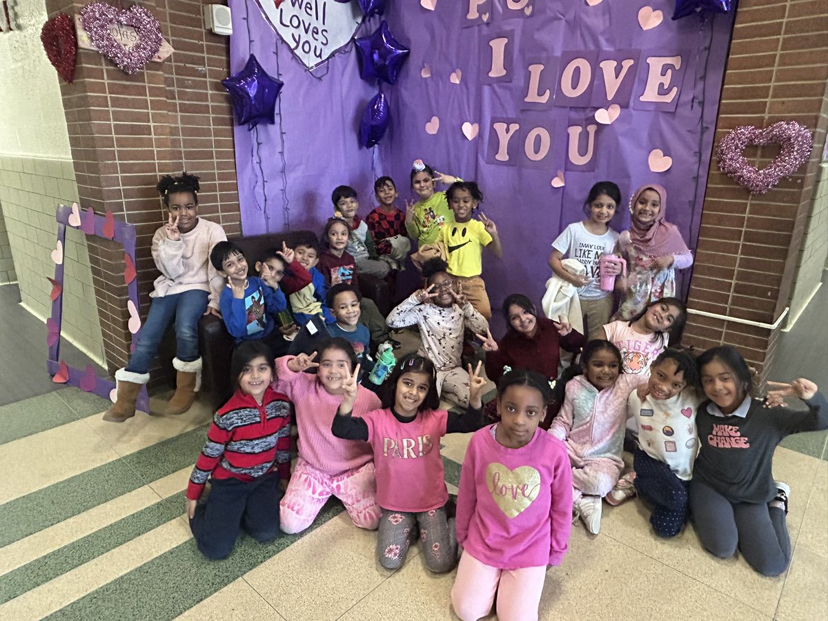 MrsGrayinPreK's tweet photo. P.S. I love you! 💜 https://t.co/fcaFOOK8Ul
