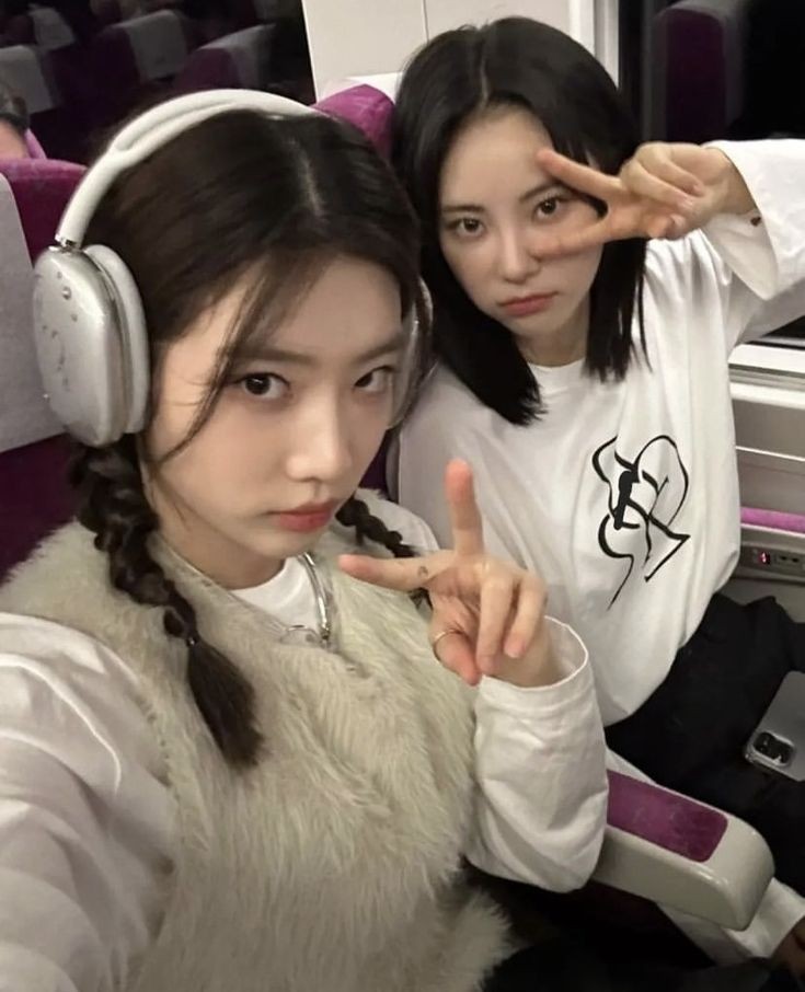 PLAGAB97's tweet photo. hbd guys https://t.co/cTlIfdeO4M