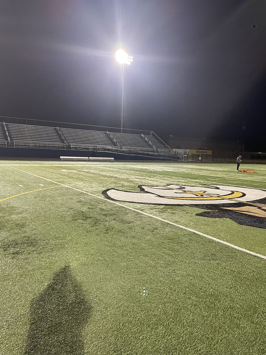 NRRangerFootba1's tweet image. Morning speed training on the turf in February! Got to love Ohio weather.