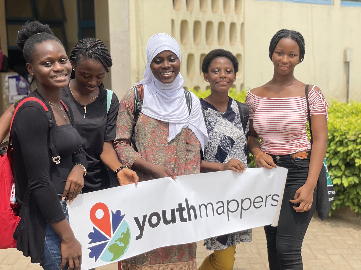 YouthmappersUCC's tweet image. In the month of love ❤️, everything else depict love 💗.And in this regard, @YouthmappersUCC had a #campusmapathon to show love by mapping our communities 🔥🔥🥺🙏✅
And the experiences were great 😊 and lovely mappy 😍🥰🔥
#wedontjustbuildmapswebuildmappers.