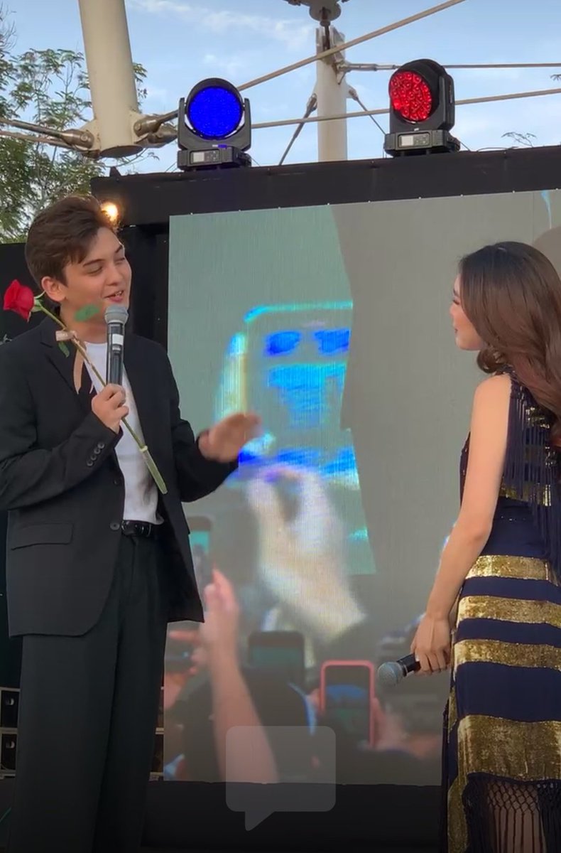 Ahlmara29's tweet photo. Yung titigan talaga nagdala e. Di na naman makakatulog sa kilig. AHAHA

FRANSETH ROCKS AT BFDUBAI
#FranSeth | #BarrioFiestaDubai2024 
#FrancineDiaz | #SethFedelin https://t.co/0MMf4c5ICG