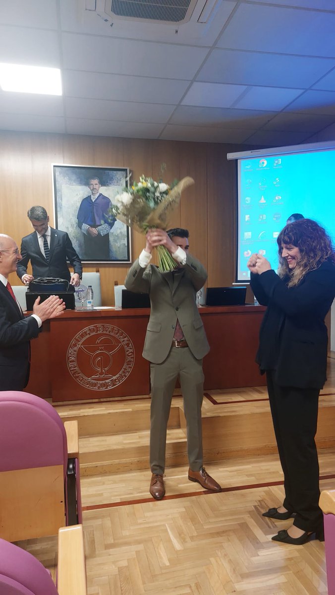 ImmunobioticLab's tweet photo. 🗓️09/02/2024
¡Nuestra más sincera enhorabuena al nuevo Doctor del grupo @jalbertomolti !! Excelente trabajo!🔬🧑‍🔬
Estamos muy orgullosos de ti!👏👏 https://t.co/cb5IfqjLjx