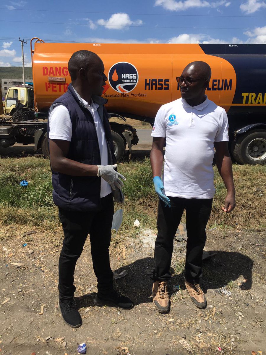 DENNISODERO16's tweet photo. @MalariaYouthKE joined members of @NakuruCountyGov in the clean up exercise #Bepartofsolutionnotpollution @KenyanbyNature @muriithiben @Jey_Curley @DoZCoG @GcuCsayn https://t.co/3hcrdsvSz4