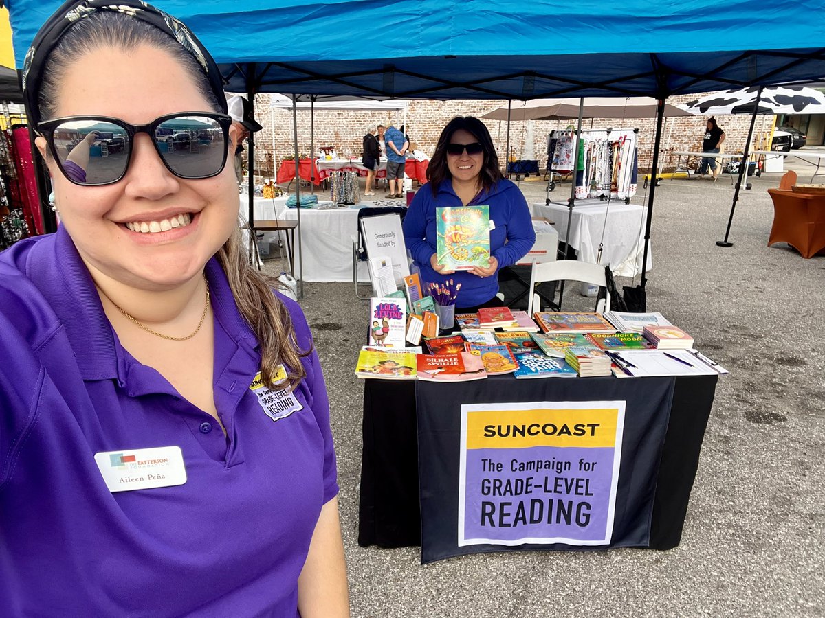 Come Join Us at Oak Street Market in Arcadia! We will be here until 2pm! 📚 @cpenatpf @SuncoastCGLR @readingby3rd @JoinVroom @LeerPara3ro #GLReading #ParentEngagement #SchoolReadiness #LeerPara3ro