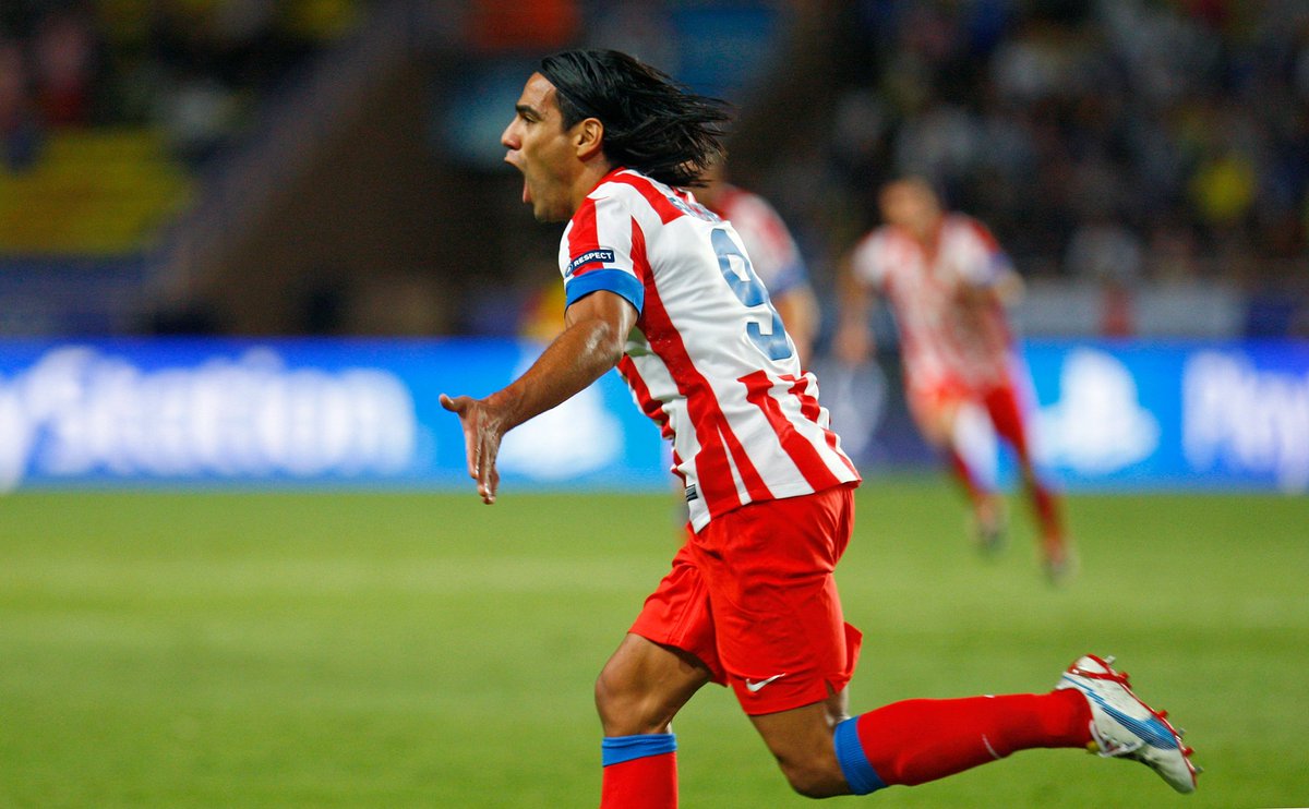 ElGolGarracol's tweet photo. Hoy cumple años el futbolista más grande que ha parido esta tierra colombiana, el gran Radamel Falcao García. @FALCAO

¡Felicidades Tigre! 🐅 https://t.co/nu38W675SP