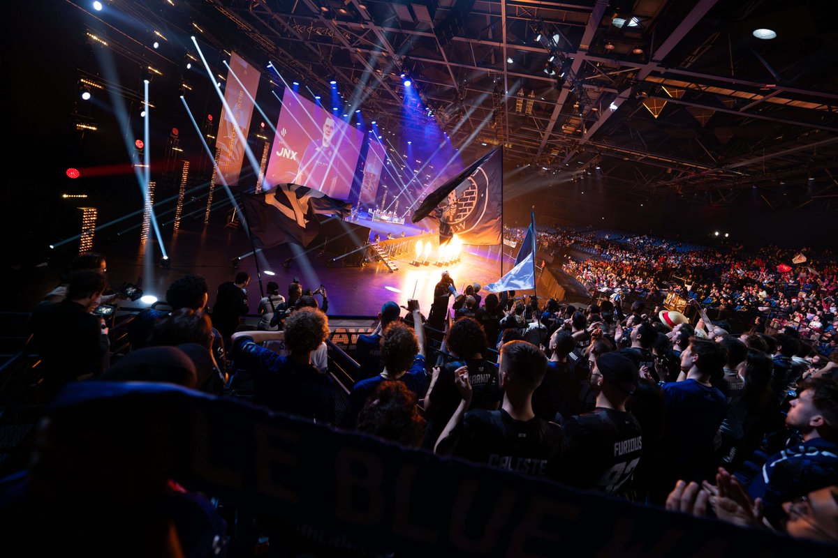 Noam 'LeightNash' tweet media