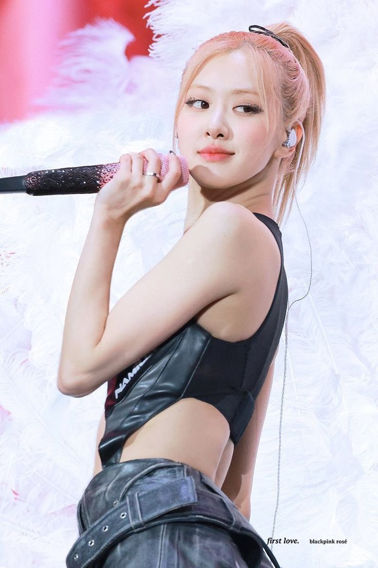 BL1NKSVOTING's tweet photo. HAPPY ROSÉ DAY
#GlobalStarROSÉDay
#장미빛_로제의_생일을_축하해 @BLACKPINK https://t.co/ibyxp5A7Mp