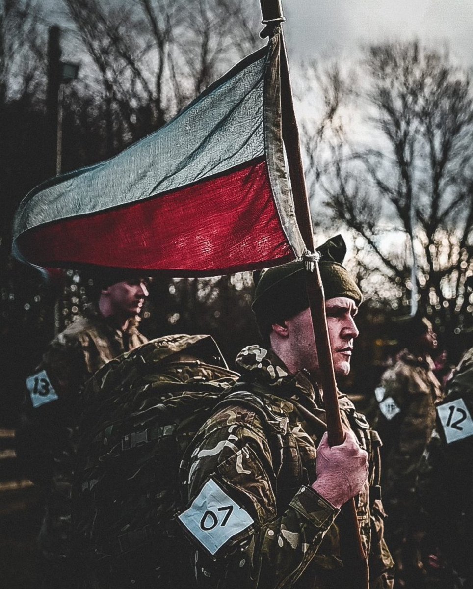 TheParachuteRegiment tweet media