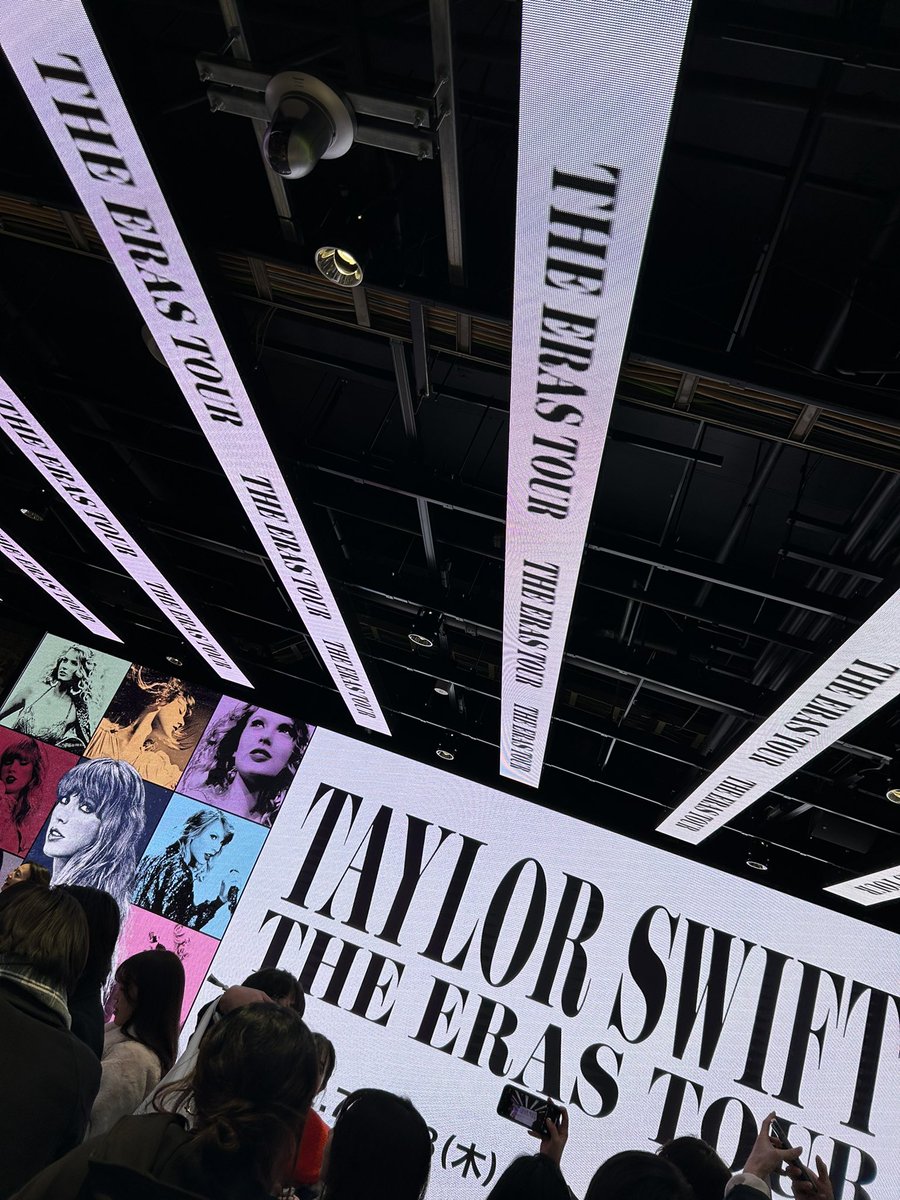 misa_mayer's tweet photo. Last show in Tokyo! First time seeing her full show in live, it was great! https://t.co/tJQkydgwpi
