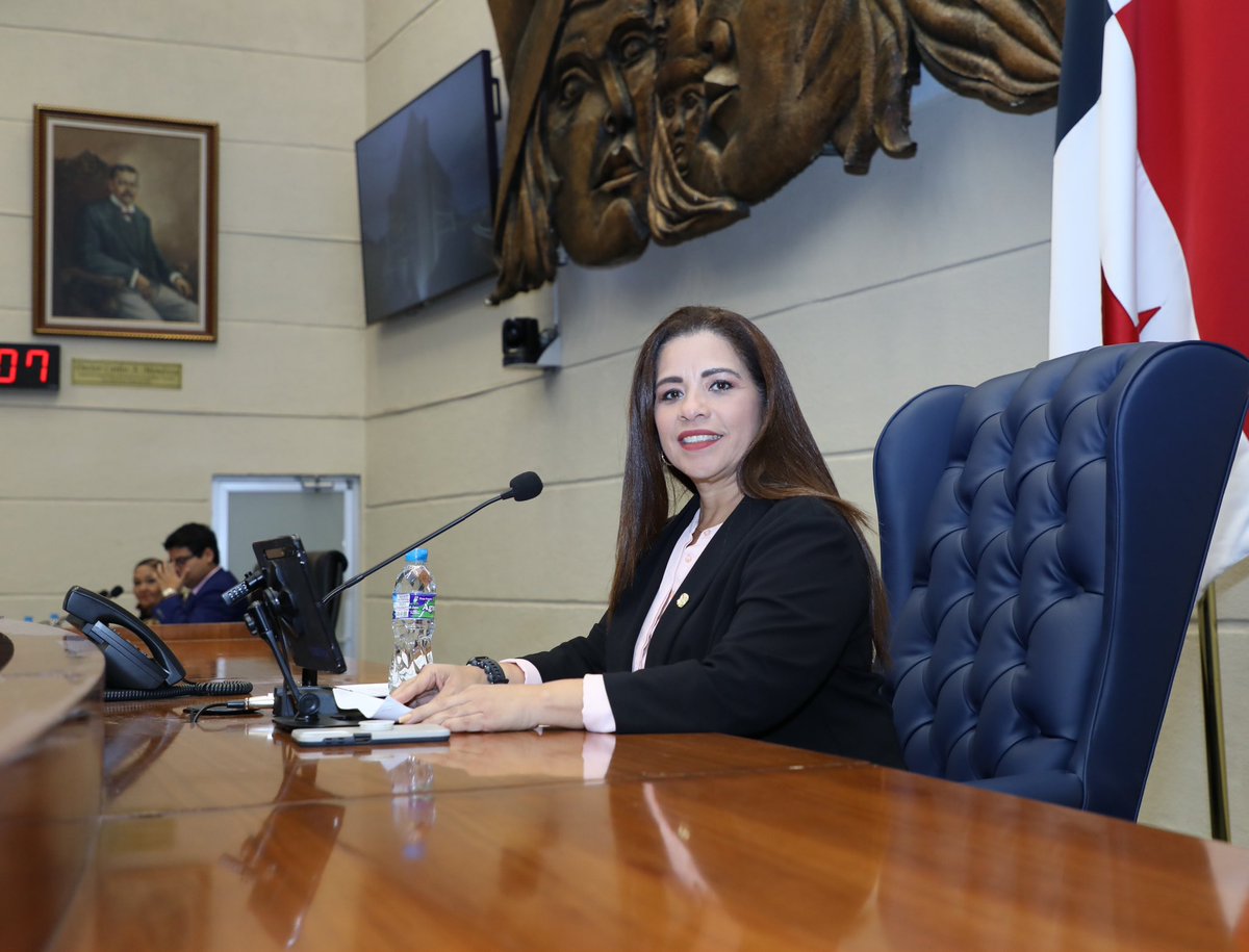 Damos inicio a la sesión del Pleno Legislativo, para hoy 8 de febrero de 2024. 
Preside la sesión, la diputada y vicepresidenta de la Asamblea Nacional <a href="/cano_corina/">Corina Cano Córdoba</a> 

#tuvozimporta