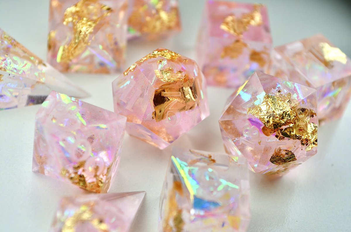 2crit2quit's tweet photo. Glow sets in the works ✨🌙🔦
Not sanded or painted but they shine! They’ll also come with a bonus UV light for you to charge em up ⚡️👀
#dice #dnd #handmade https://t.co/MZK4sPe1KV