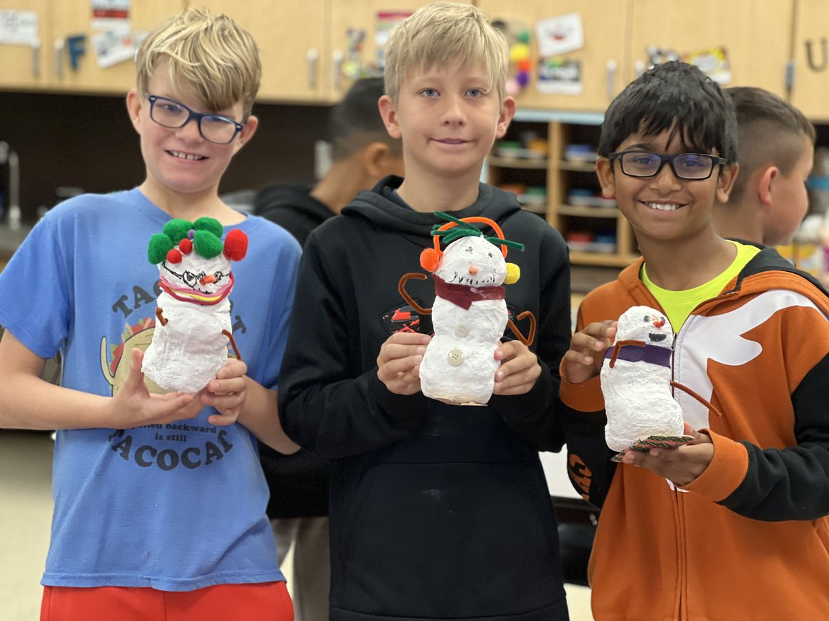MrsSims7's tweet image. Fourth Grade Snowman Sculptures! @RiverRidgeElem