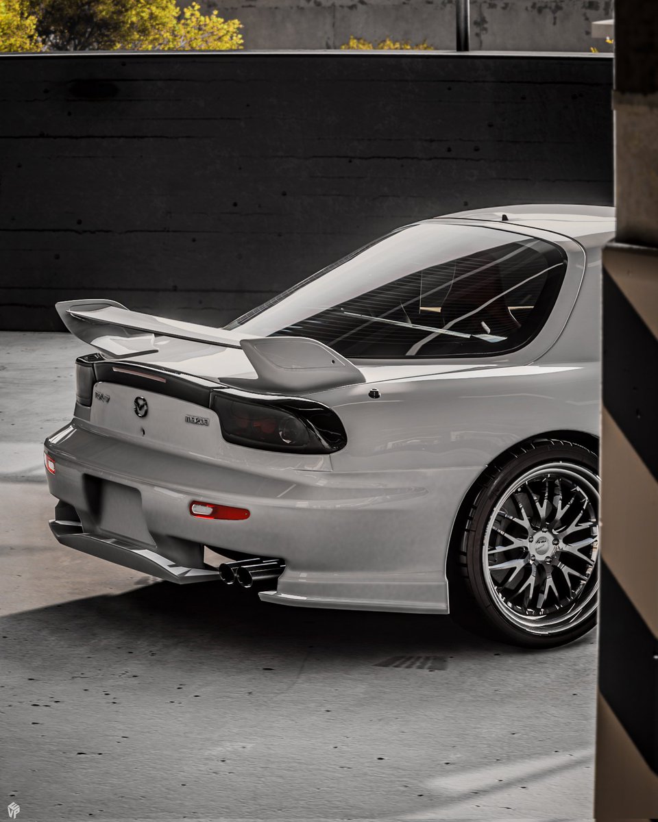 Ecl1pst's tweet photo. mahzda 👀

Car: 2002 Mazda RX-7 Spirit R Type-A

Game: Forza Horizon 5

Edited in: Adobe Lightroom 2024

Tags: #Forza #ForzaHorizon5 #Horizon5 #ForzaShare  #Carphotography #XboxGamePass #VGPUnite #VPCONTEXT #VPGamers #VPEclipse #WorldofVP #LandOfVP #BVP #VPRT https://t.co/4pSAe7lAUr