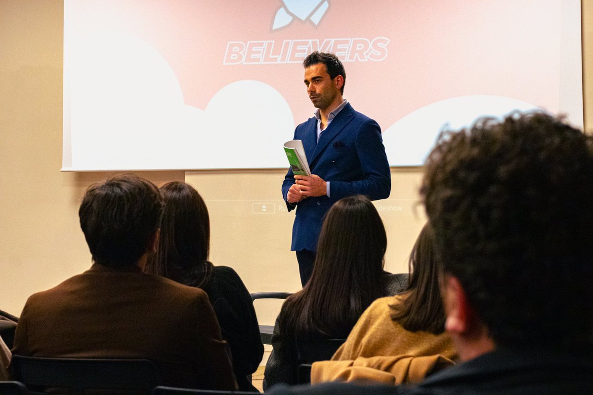 yaricecere's tweet photo. Lieto di essere stato ospite di Believers Meeting, 
l'evento che, uscendo dall'online, mette a disposizione di una folta community strumenti e conoscenze per lo sviluppo della cultura imprenditoriale. https://t.co/uxlCD8jPhC