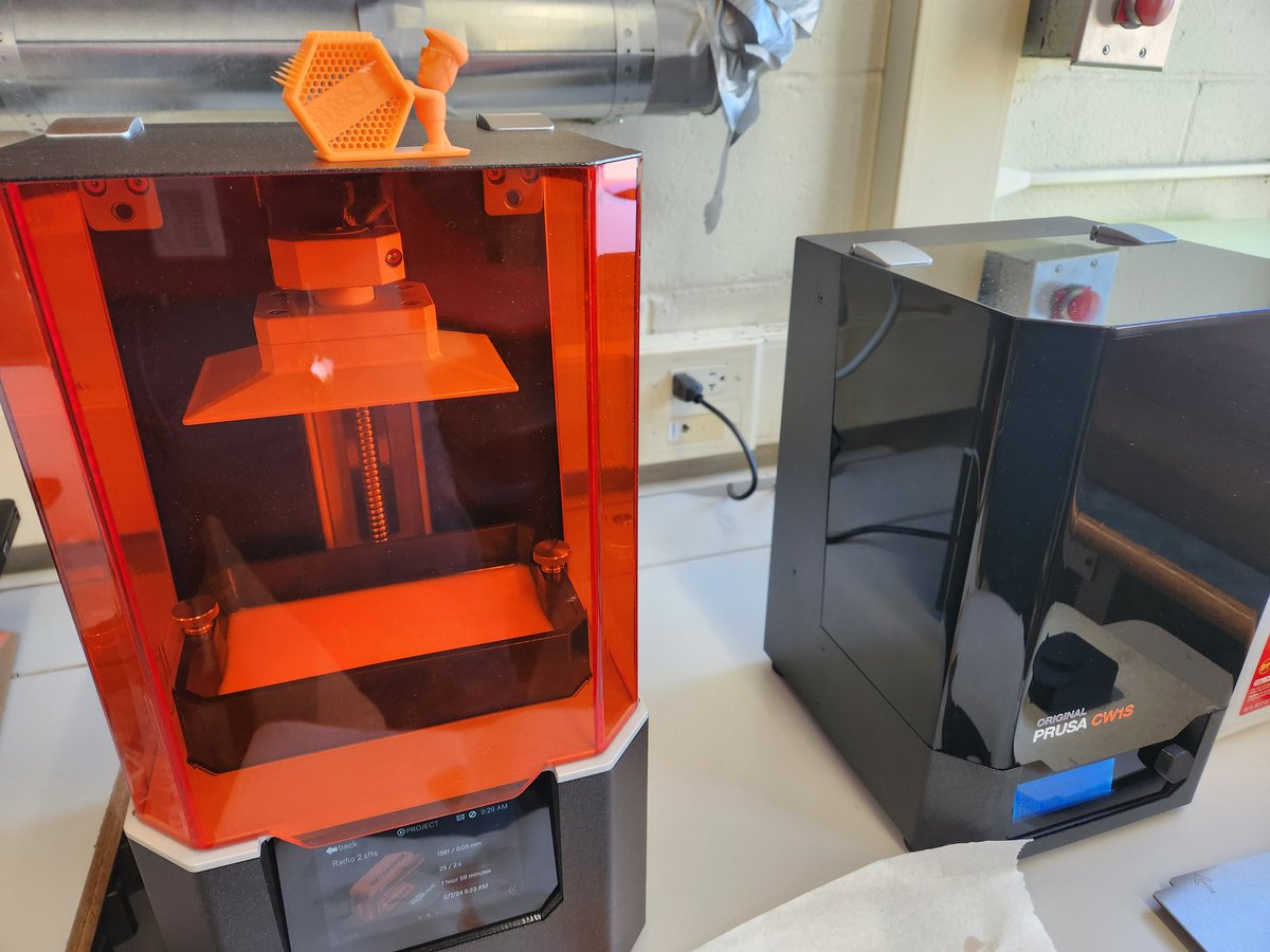 Mr. Savage tweet media