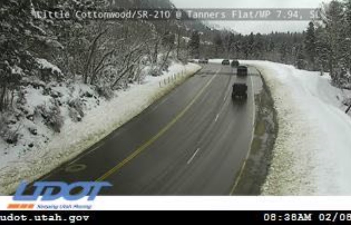 UDOTcottonwoods's tweet photo. 🚨#RoadWeatherUpdate🚨
The #TractionLaw has been lifted in Big & Little Cottonwood Canyons. #SR190 #SR210
REMINDER: This is based on current road conditions, is subject to change at any time, and applies to both travel directions.
@UDOTTRAFFIC @UtahDOT @UDOTRegionTwo https://t.co/ypc4r0PyI2