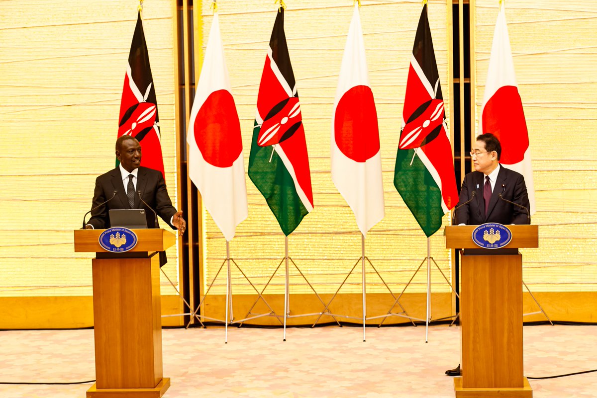 Constafrica's tweet photo. 🇯🇵🇰🇪𝗞𝗘𝗡𝗬𝗔 𝗕𝗔𝗚𝗦 𝗞𝗦𝗛 𝟯𝟱𝟬 𝗕𝗶𝗹𝗹𝗶𝗼𝗻 𝗙𝗥𝗢𝗠 𝗝𝗔𝗣𝗔𝗡 𝗧𝗢 𝗙𝗜𝗡𝗔𝗡𝗖𝗘 𝗞𝗘𝗬 𝗣𝗥𝗢𝗝𝗘𝗖𝗧𝗦

Financial agreements worth KSh350 billion have been signed during President @WilliamsRuto 's visit to Japan.

These agreements will support projects and programmes in sectors that are aimed at turning around the economic fortunes of the country. - https://t.co/jnC8VcCAFw