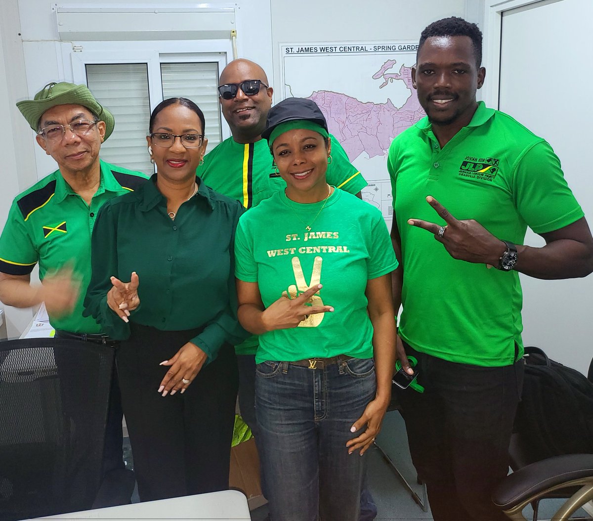 MalahooForteMP's tweet photo. #StJamesWestCentral ready for #NOMINATIONDAY2024 #LocalGovernmentElections @HoraceChangJM #GeneralSecretary #RenaForbes #MtSalemDivision #DwightDeboCrawford #SpringGardenDivision #JovianKerr #GranvilleDivision @StJamesWCJLP https://t.co/gW9XKMzMGf