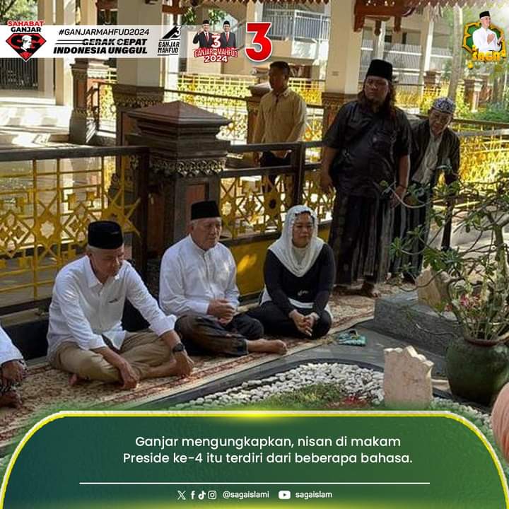sagaislami's tweet photo. Ganjar Pranowo berziarah ke makam pendiri Nahdlatul Ulama (NU) KH Hasyim Asyari, dan presiden keempat RI, KH Abdurrahman Wahid atau Gus Dur, di kompleks Ponpes Tebuireng, Jombang, Jawa Timur.

Saat datang, Ganjar yang mengenakan peci hitam berbalut kemeja putih, diterima langsung oleh pengasuh Ponpes Tebuireng, KH Abdul Hakim Mahfudz, atau biasa disapa Gus Kikin.

#SahabatGanjar #GanjarPranowo #Ganjar #GenerasiGotongRoyong #GanjarPresiden #GanjarUntukSemua #GanjarMahfud2024 #SatSet #PastiLebihBaik #SatSetLebihBaik #MahfudMD