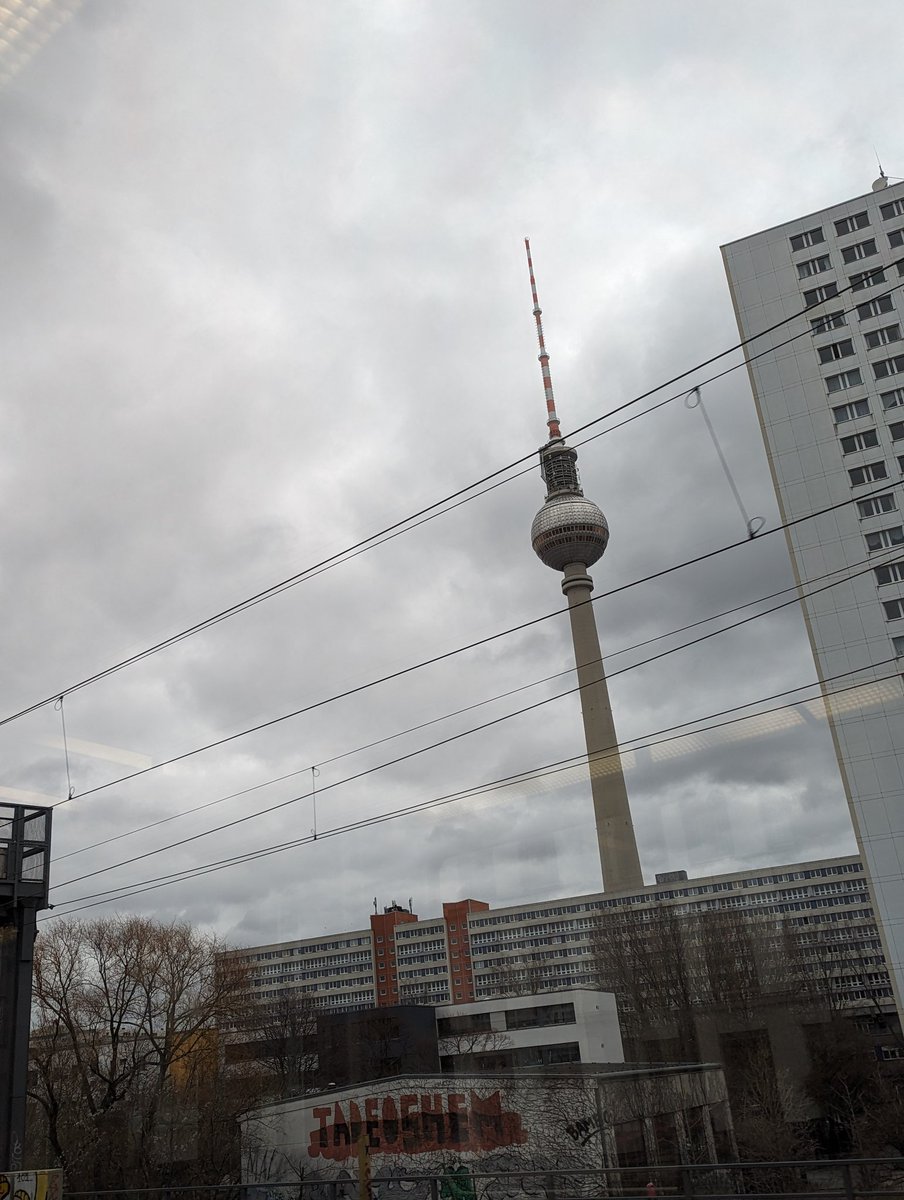 toontosik's tweet photo. Berlin🫠🚨 https://t.co/EhtBkveb4v