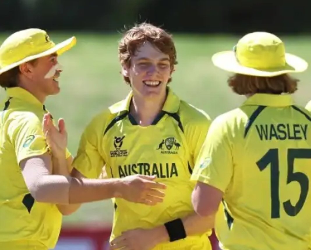 'Only the coolest heads prevail'
- Ian Bishop on air 

#U19WorldCup  #AUSvPAK  #PAKvsAUS