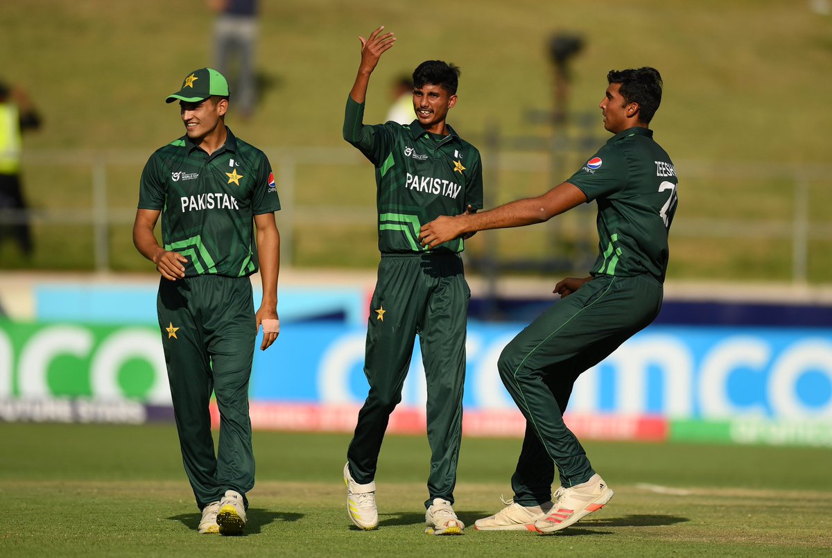 YasArafat12's tweet photo. It's always very difficult to defend this low target, but what a fight back. Well done, boys played exceptional cricket throughout. Kudos to all the players and support staff 👏🏽 specially @yousaf1788. Plenty of future starts in this group. #PAKvsAUS #U19WorldCup https://t.co/NQ3teJgCbv