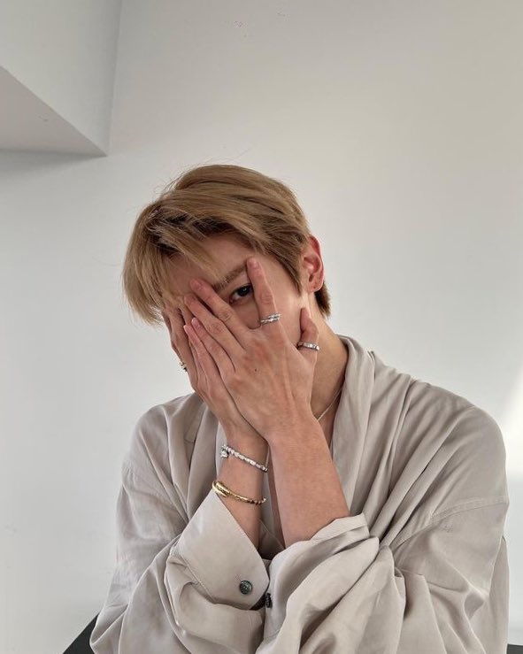 yoonohoho's tweet photo. Que ganas de leer un au jaeyong donde jae sea un mafioso italiano que por asares del destino se topa a Taeyong una noche en una discoteca y estos 2 se enamoran, pero jae desaparece sin dejar rastro y después de unos meses cuando ty va de viaje a Italia  se reencuentra y decide + https://t.co/FsqjQ8jGfB