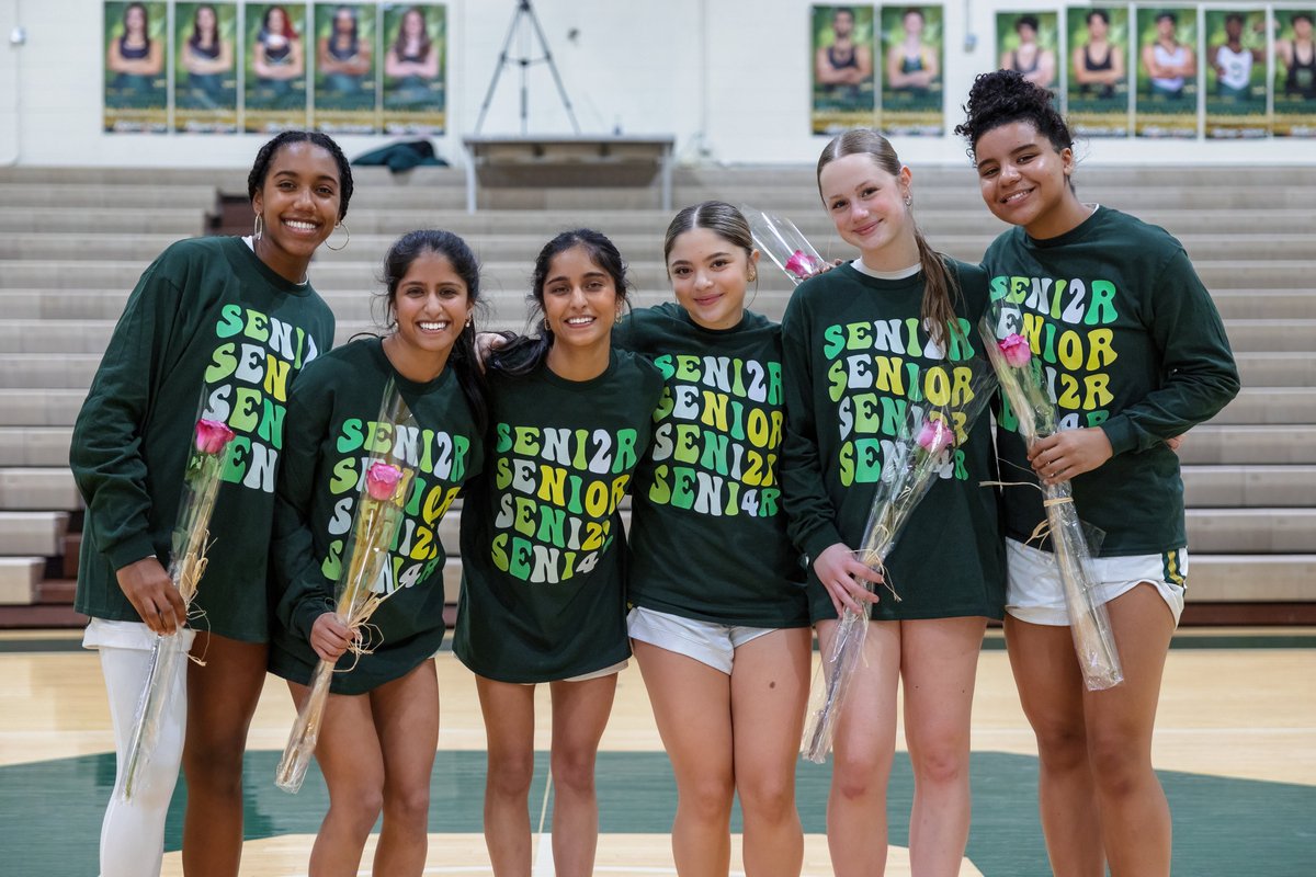 Congratulations to our Girls Basketball team on their North Suburban Conference Championship. With the 62-16 victory over Zion-Benton, they improve to 26-3 overall. What a way to end the regular season and honor the team’s seniors! @SHSPatRiot @SHS_girlshoops