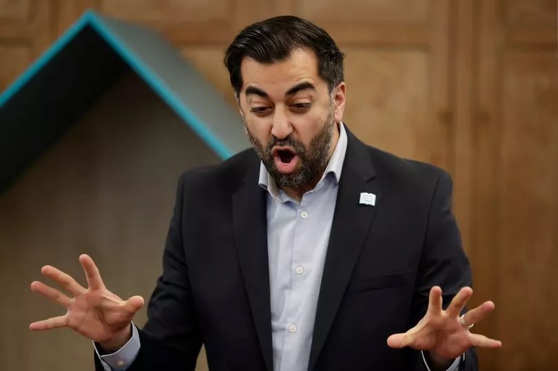 ArgyleBecky's tweet photo. This man brings nothing but shame to Scotland….he represents nothing that most Scots hold dear and is sadly lacking ……integrity, reliability, honesty, morals, principles. He is not a fit and proper person to hold the position of FM of Scotland. 
#ResignHumzaYousaf https://t.co/kZMjMN1EPC