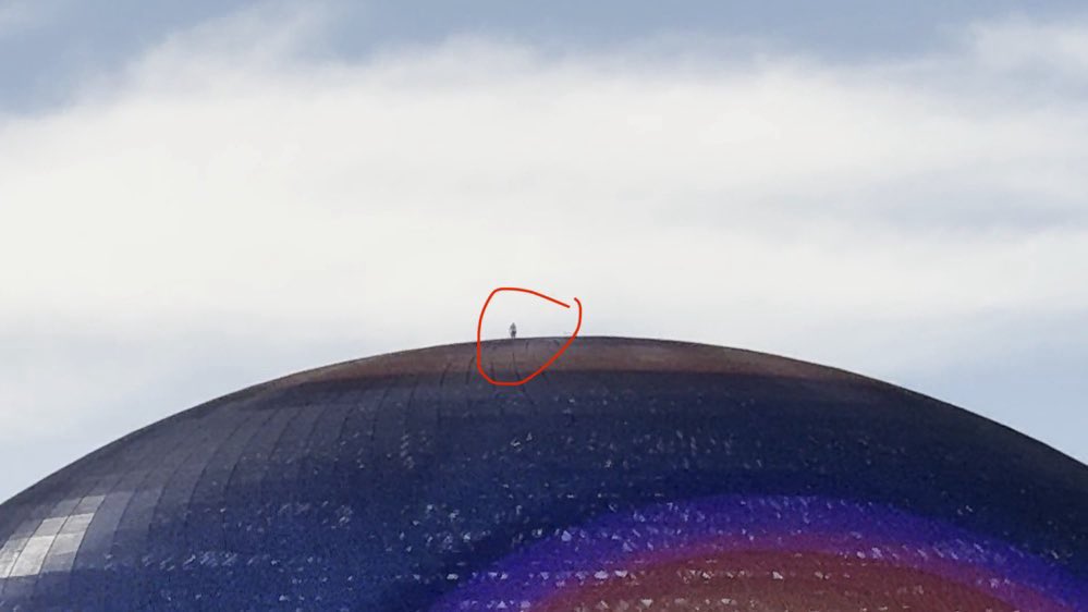 Bro climb the #sphere in #la.  How tf is going to get down?? 💀 #Trending