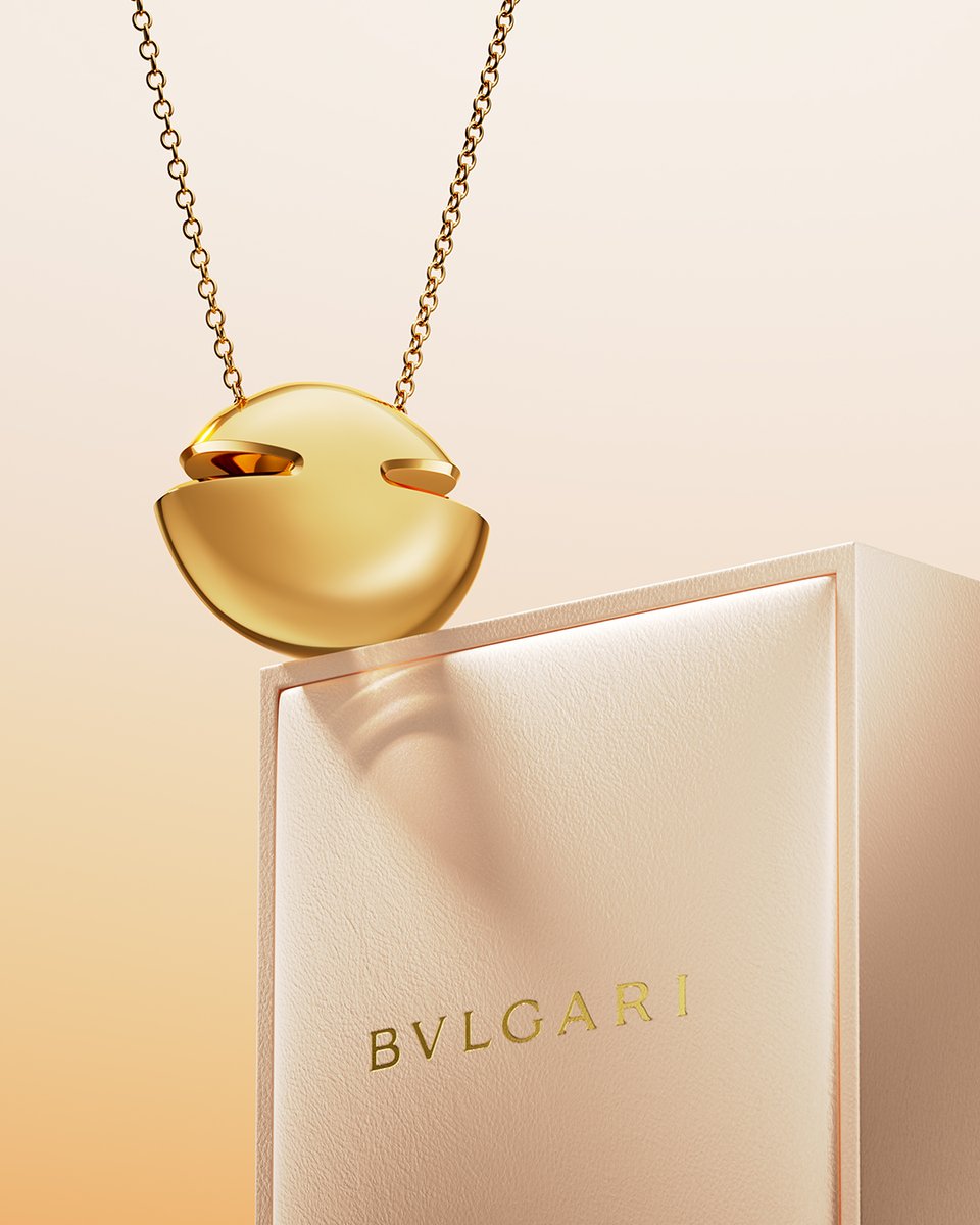 Bulgariofficial's tweet photo. #YifeiLiu and #ShuQi dazzle in a collection of yellow and rose gold Bulgari Cabochon necklaces and rings. https://t.co/DgtnAa9uX8 #Bulgari #BulgariCabochon https://t.co/xM3bcM2WXl