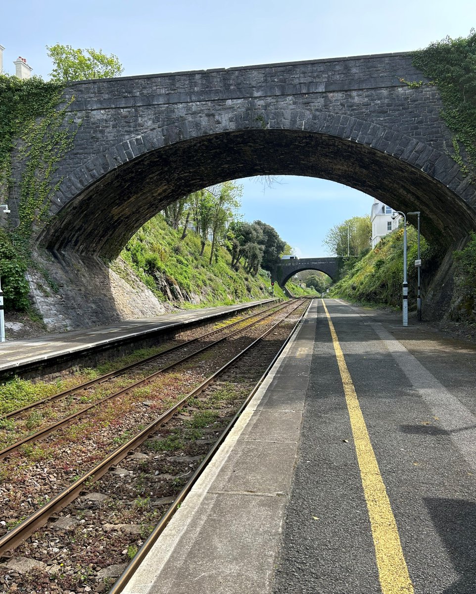Did you know that #Plymouth has local railway stations 🚉? There are stations in Devonport, at the Dockyard, in Keyham and two in St Budeaux. These stations are quieter than the main one in the city so are great for travelling families.
#plymotion