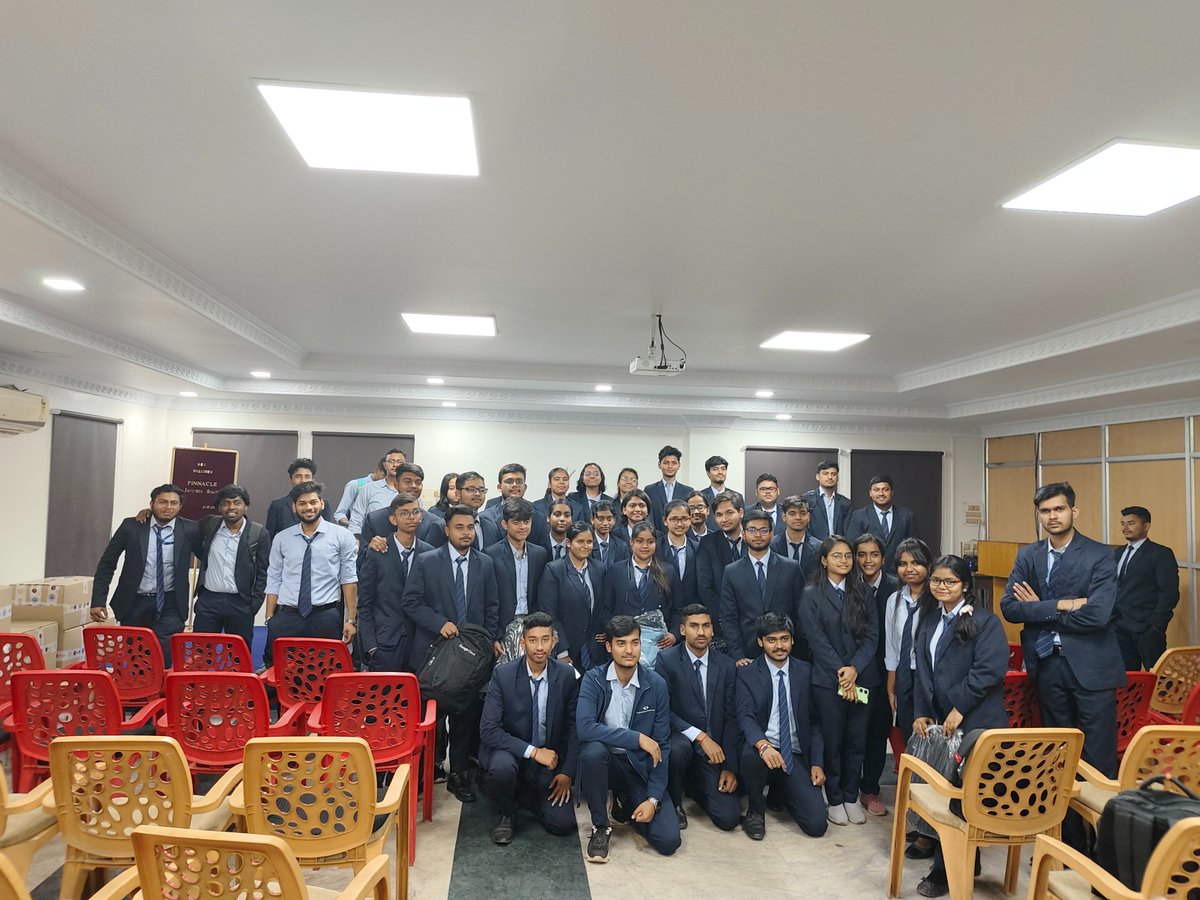 ArpitaSen698725's tweet image. 𝗧𝗶𝗲𝗿 𝟭 𝘀𝘄𝗮𝗴 𝗮𝗹𝗲𝗿𝘁!🚀
I feel immense pride after completing the Google Cloud Study Jam! A huge shoutout to the amazing GDSC AEC for hosting this incredible event.
#googlecloudstudyjam #gdscaec #StudyJam #CloudComputing #Learning #googlecloud