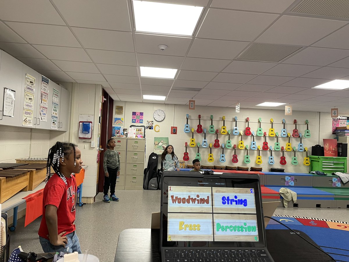 good_music114's tweet photo. Identifying instrument families with #2ndgators @GoodrichSchool using the 4 corners game from Mr. Henry’s Music World… https://t.co/LY3pIdRBYS