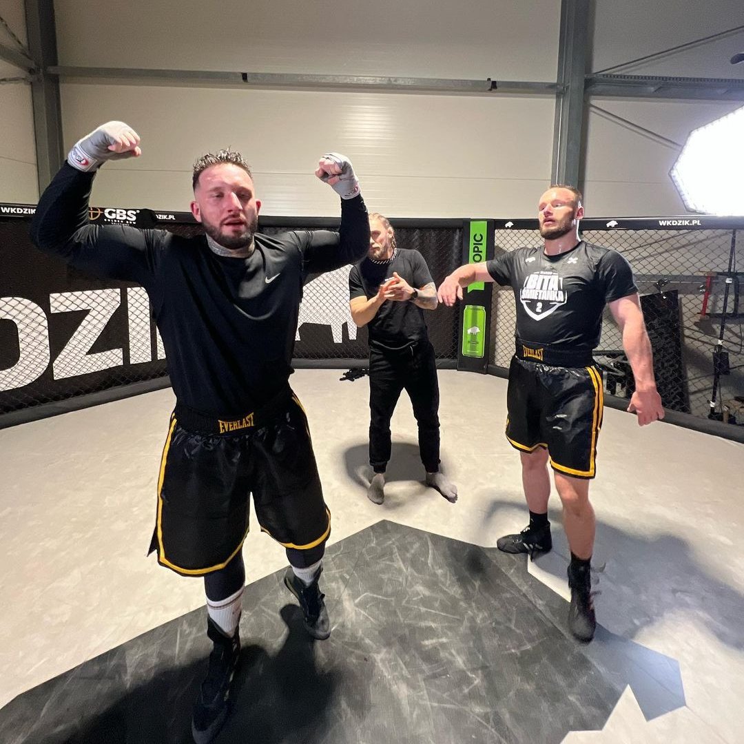 FreakInfo tweet media