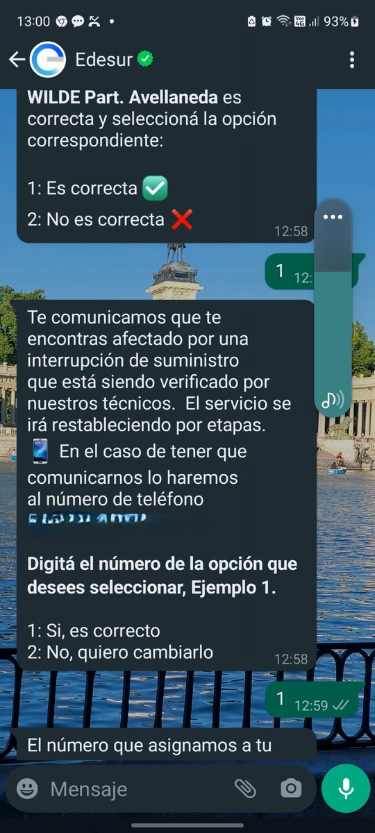 mandreamollar's tweet photo. @OficialEdesur 4*reclamo desde anoche a las 21hs incluso x peligro en la vía pública x corte de cable y "fogonazos" en 2 postes. Otro reclamo, esta vez por WhatsApp y esta es la respuesta, es chiste o falta de respeto? Ya se que esta interrumpido el suministro, ESTOY SIN LUZ!!! https://t.co/TDbniobD6g