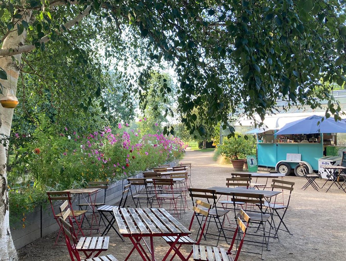 OBGHA's tweet photo. @JeriCoffTraders are back at the Garden after their winter break!

They'll be serving their usual range of delicious hot and cold drinks and sweet treats from Saturday 10 February. Just the thing to fuel a walk around the Garden whilst there's still a nip in the air! https://t.co/x3uKsB9vfr